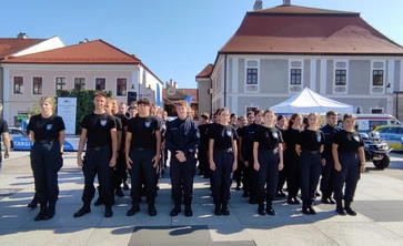 uczniowie klasy policyjnej