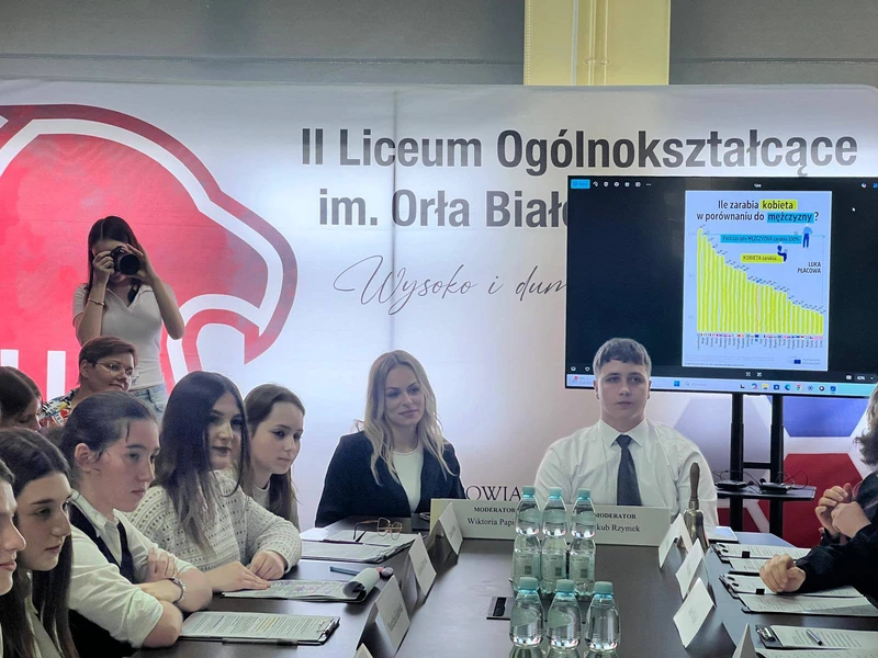 debata szkolnego koła dyskusyjnego AD REM