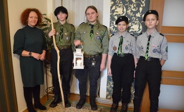 Harcerze przynieśli betlejemskie światełko pokoju