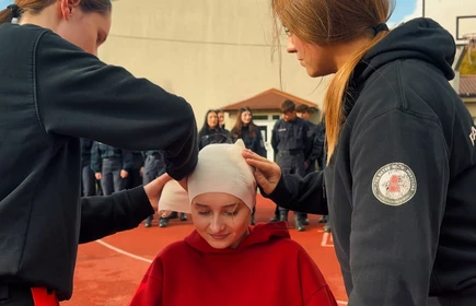 Pokazowa akcja ratownicza naszych uczniów