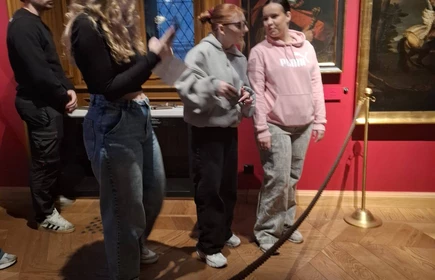 uczniowie w Muzeum Czartoryskich w Krakowie